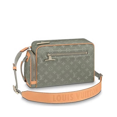 [스페셜오더]LOUIS VUITTON-M43886 루이비통 모노그램 티타늄 키폴 반둘리에 50 명품페이크 여행가방