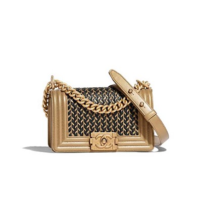 [스페셜오더]CHANEL-A67085 샤넬 블루 화이트 자수 장식 카프스킨 루렉스 골드메탈 보이 샤넬 스몰 플랩백