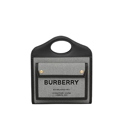 [스페셜오더]BURBERRY-80280581 버버리 블랙/화이트 미니 로고 그래픽 캔버스 레더 포켓 백