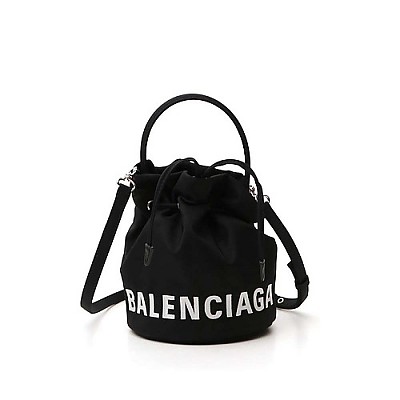 [스페셜오더]BALENCIAGA-638342 발렌시아가 블랙 에브리데이 XS 드로스트링 버킷백