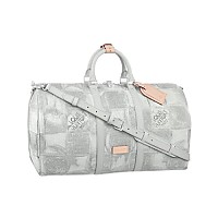 LOUIS VUITTON-M25002 루이비통 샌드 모노그램 서핑 키폴 반둘리에 50