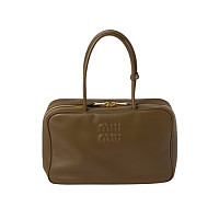 MIUMIU-5BB117 미우미우 팔리샌더 나플락 페이턴트 가죽 보 백
