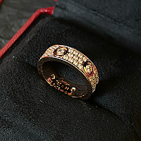 Cartier-N4210400 까르띠에 옐로우 골드 파베 세팅 6 다이아몬드 클래식 LOVE 링