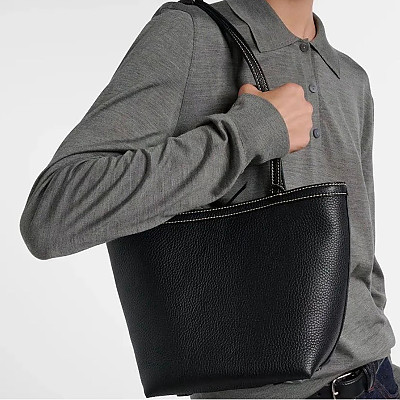 [스페셜오더]THE ROW-1854 더 로우 블랙 송아지 가죽 TR Park Tote Stitch 토트백 스몰