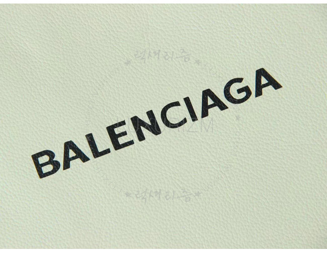 balenciaga-1026-005.jpg