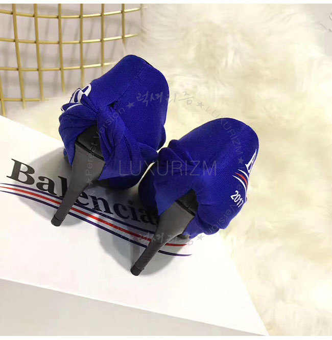 balenciaga2-1117-7.jpg