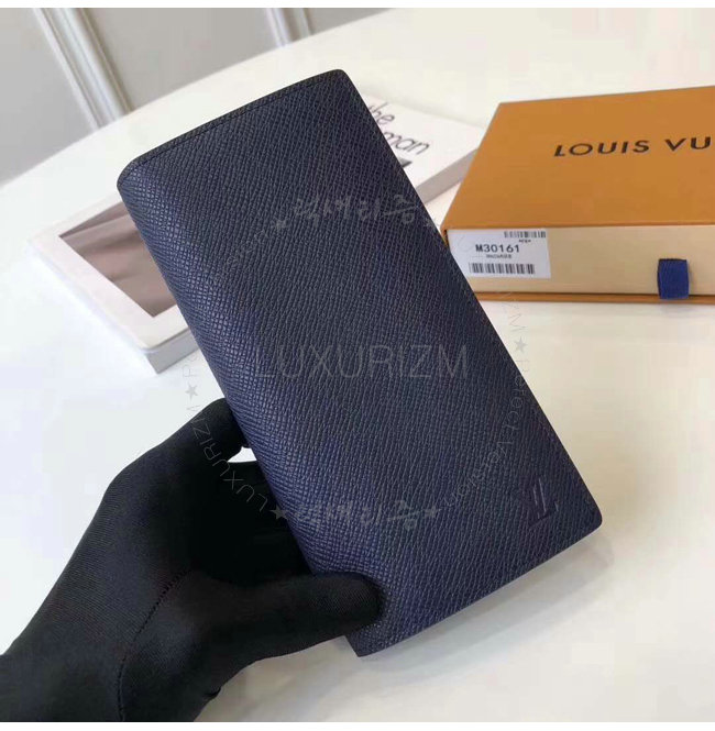 louisvuitton4-1121-001.jpg