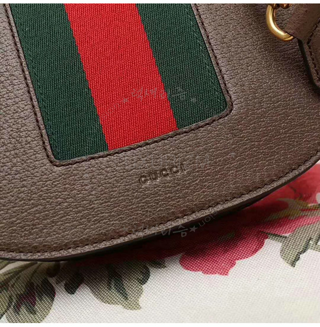 gucci-1129-008.jpg