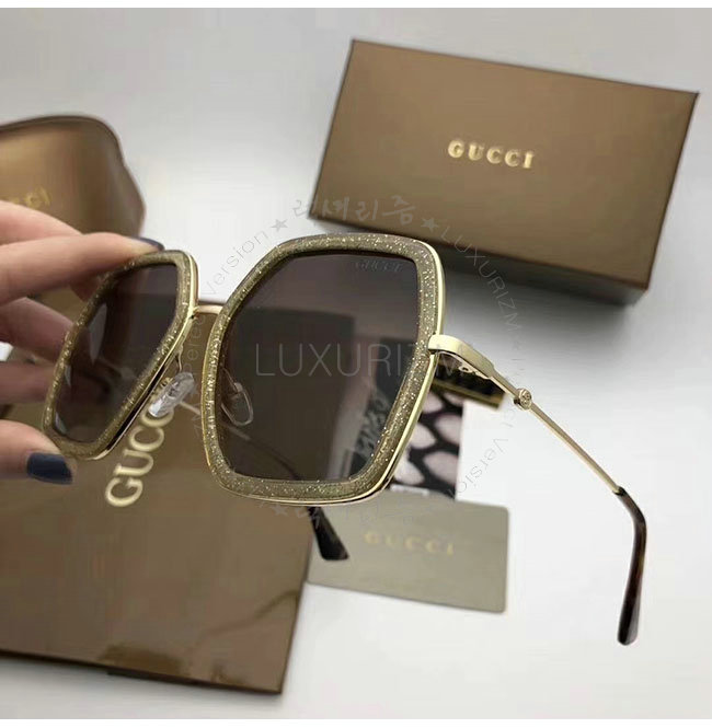 gucci1-0111-1.jpg