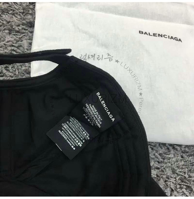 balenciaga1-1017-007.jpg