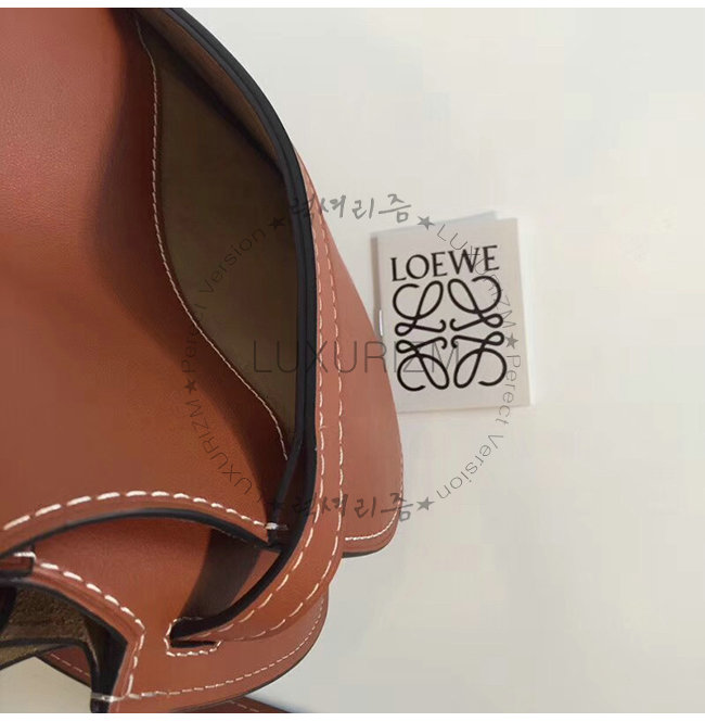 loewe10-1122-007.jpg