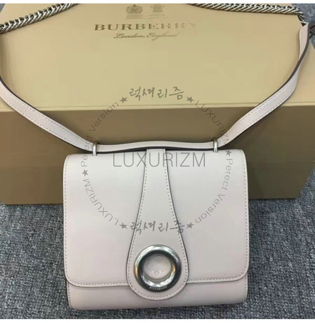 burberry1-1208-004.jpg