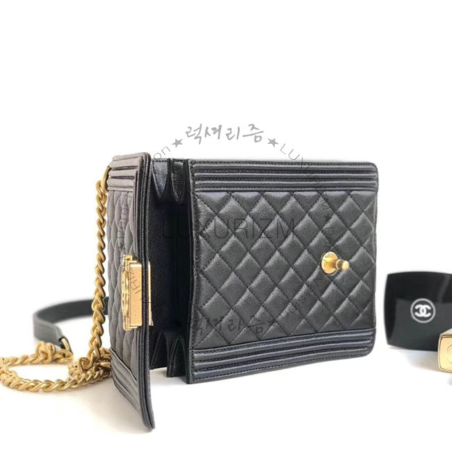 chanel1-1217-0012.jpg