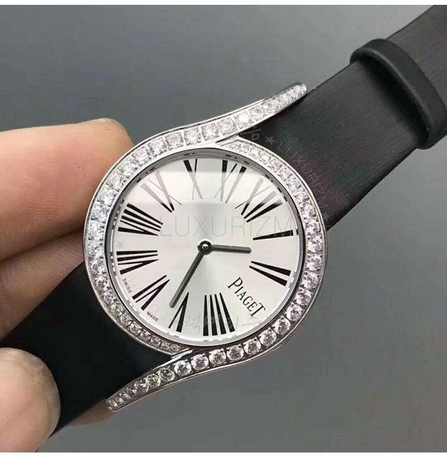 piaget-0219-003.jpg