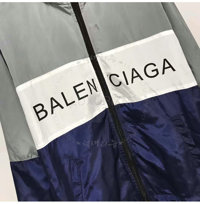 balenciaga2-0228-004.jpg