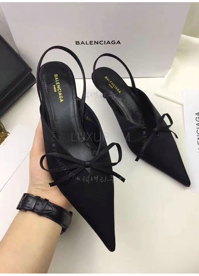 balenciaga2-0206-6.jpg