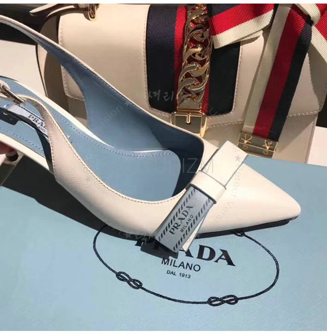 prada1-0317-005.jpg