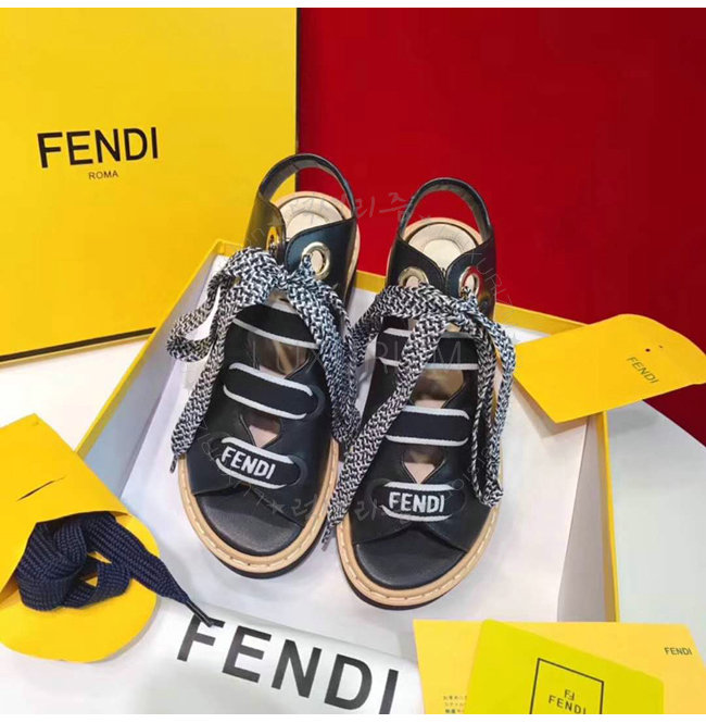 fendi1-0516-001.jpg