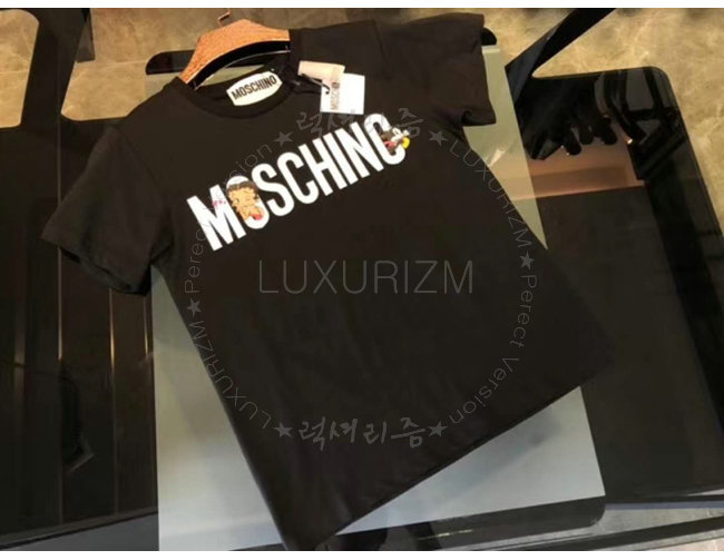 moschino1-0526-002.jpg