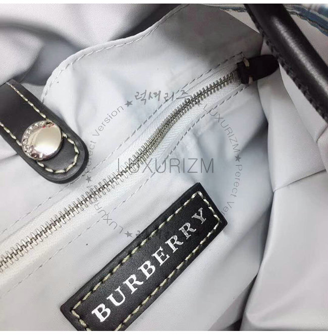 burberry6-0605-0010.jpg