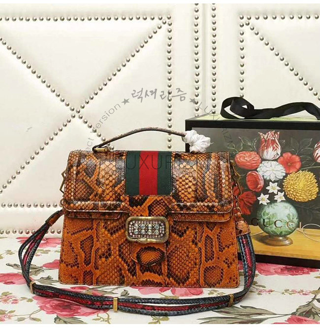 gucci-0623-002.jpg