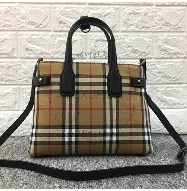 burberry1-0801-002.jpg