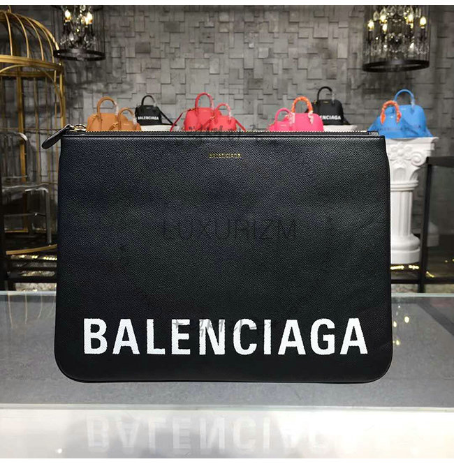 balenciaga7-0905-001.jpg