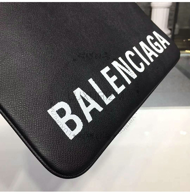 balenciaga7-0905-004.jpg