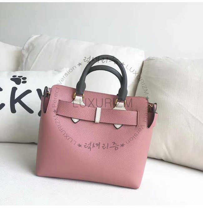 burberry9-0914-004.jpg