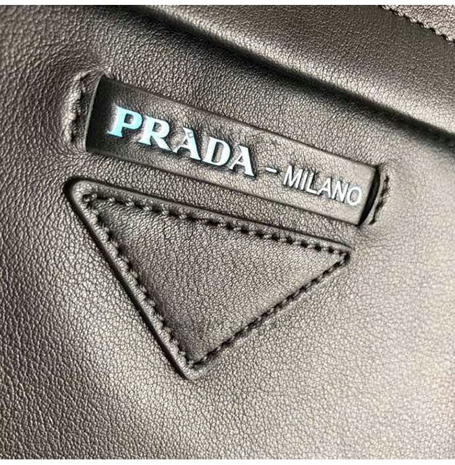 prada-0926-005.jpg