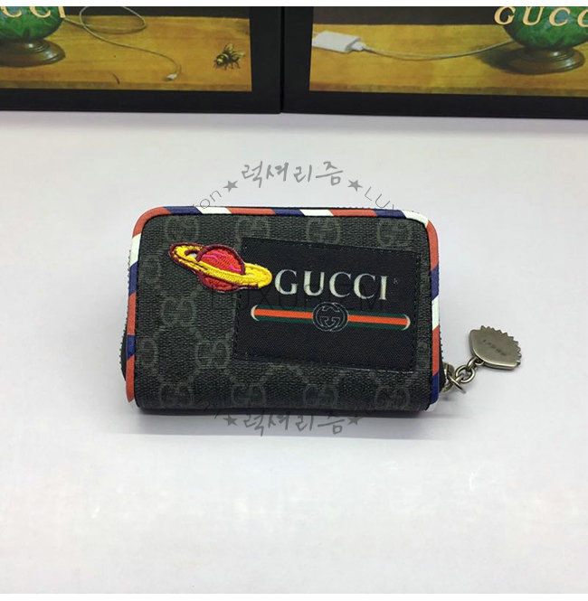 gucci-0107-002.jpg