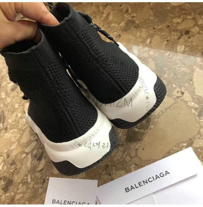 balenciaga2-0116-008.jpg